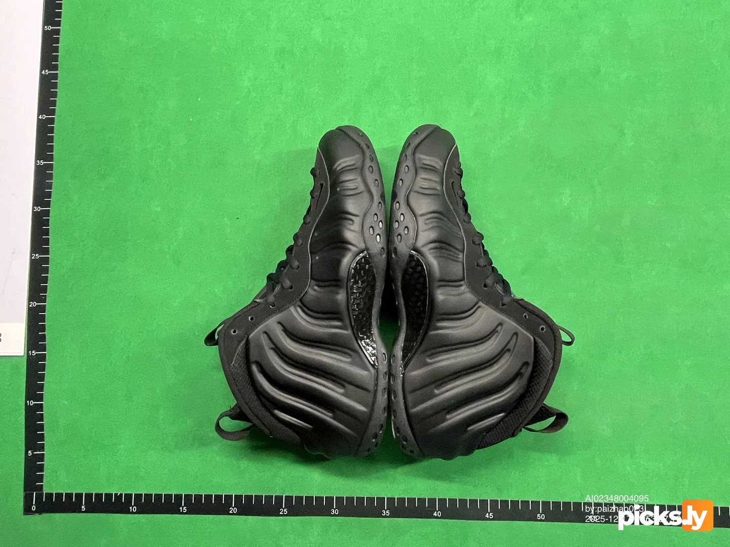 Nike Air Foamposite One YOLO66