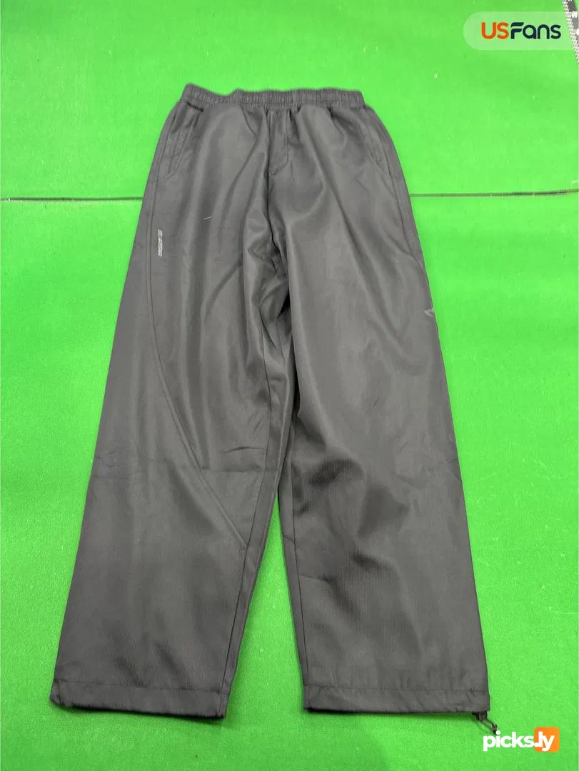 (Mertra tech joggers | black)