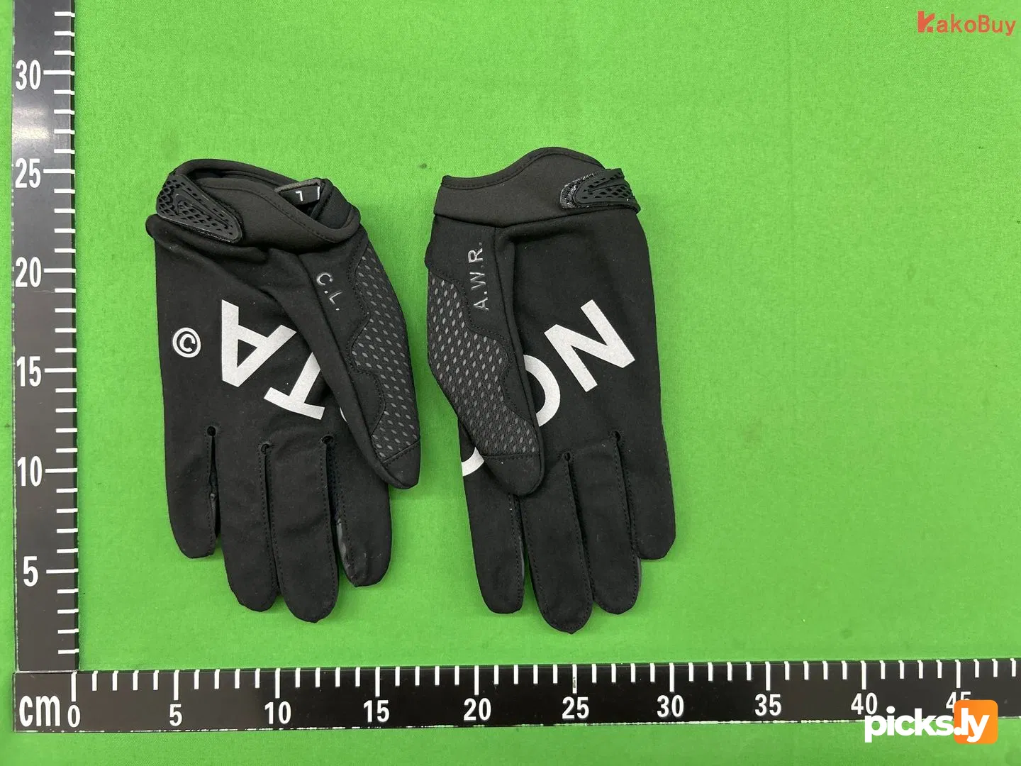 Nocta gloves