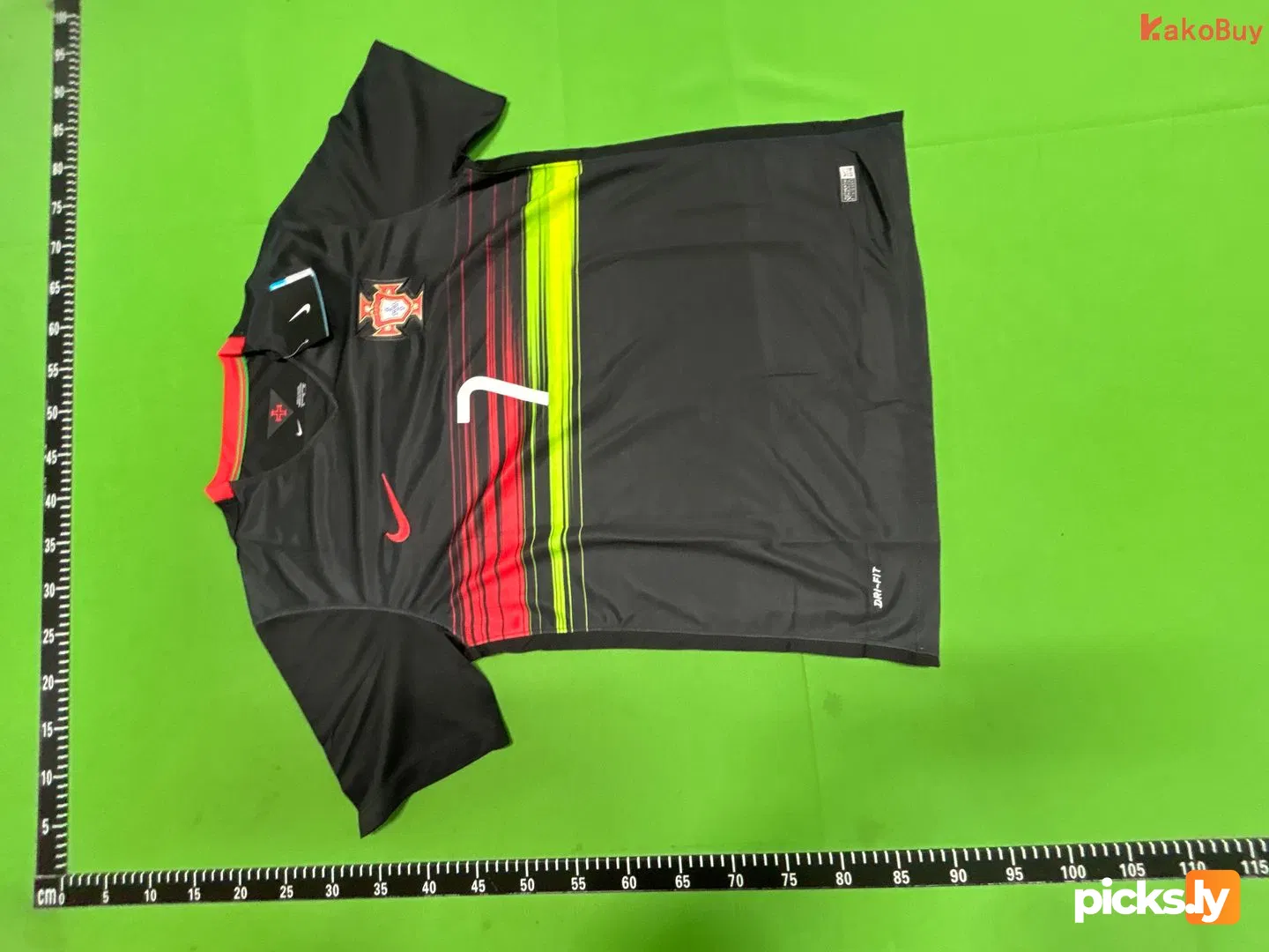2015 Portugal away retro Fan version